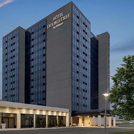 Hotel Doubletree By Hilton Pointe Claire Montreal Airport West Exterior foto