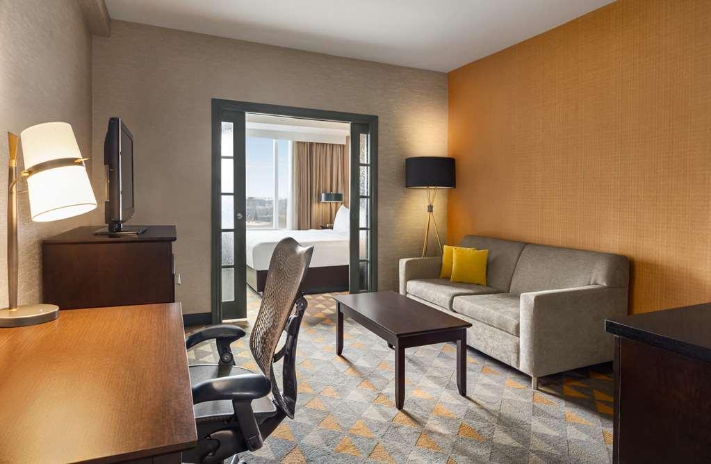 Hotel Doubletree By Hilton Pointe Claire Montreal Airport West Zimmer foto
